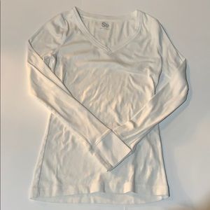 Basic long sleeve V-neck